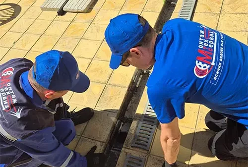 Почистване на канализация за отводняване на дъждовна вода
